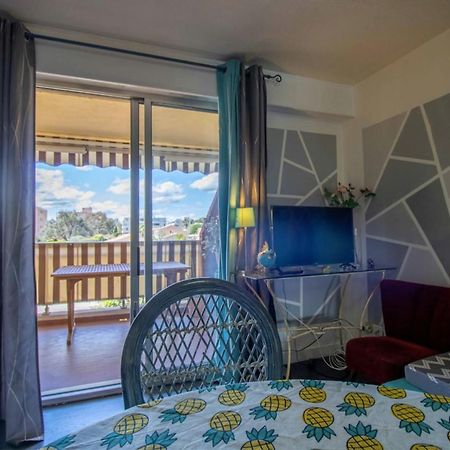 Cosy 35 M2 With Balcony In A Quiet Residence Fréjus Buitenkant foto
